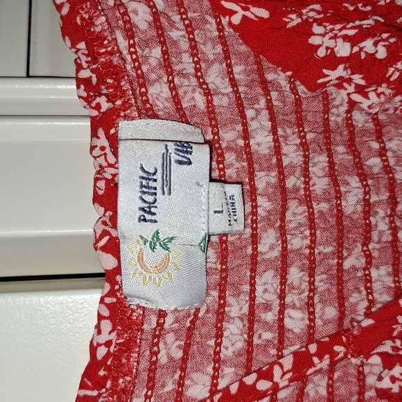 Pacific Vibes- Red and white floral spaghetti strap, maxi dress with slits (L) - Picture 3 of 6